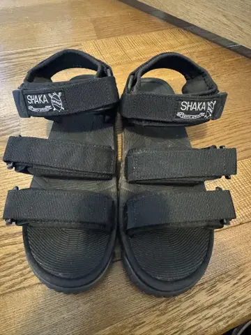 SHAKA 블랙 샌들 벨크로