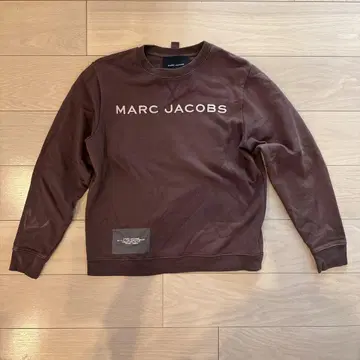 MARC JACOBS 브라운 로고 맨투맨