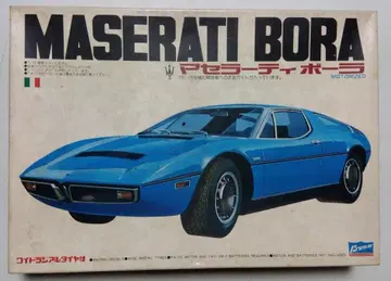 Crown Maserati Bora 프라모델 1/24