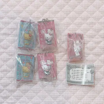 HELLO KITTY 패키지 미니어처 컬렉션