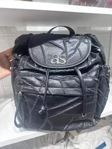 as'on 블랙 퀼팅 백팩