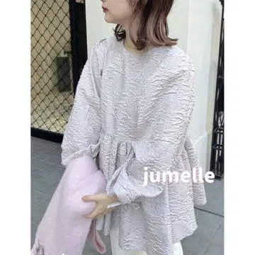 [ 새상품 ] jumelle 주메로 엠보싱 리본 블라우스 블라우스 라벤더