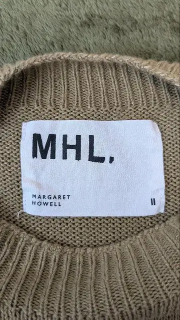 MHL. 베이지 숏 슬리브 니트 II