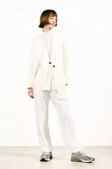 JOHN SMEDLEY 자카드 베스트 화이트