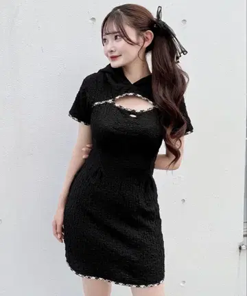 NOMAE 백 리본 후디 미니 원피스