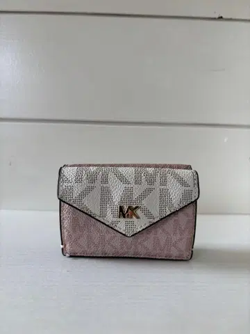 Michael Kors 3단 폴더형 지갑