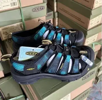 KEEN 스포츠 샌들 블랙/터콰이즈 26cm