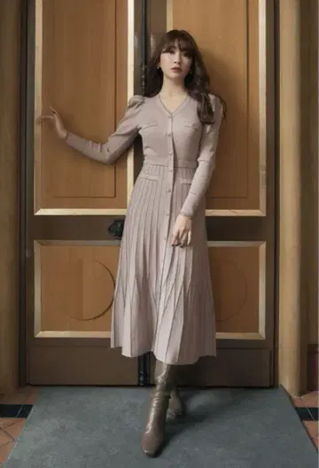 Her lip to Suite Room Knit Long Dress