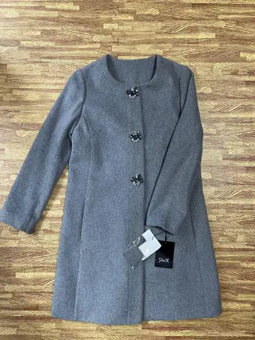 미사용 새상품 Pin'X 비쥬 포함 그레이 롱 코트