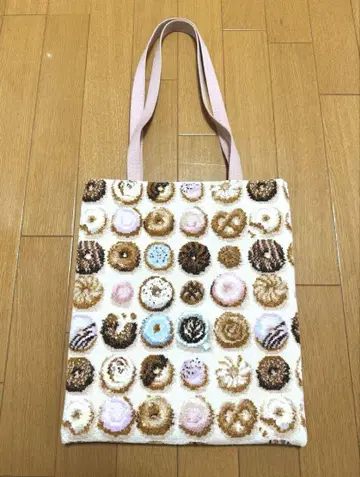 러브리 바이 페이러 모그모그 도넛 토트백