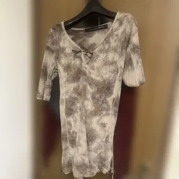 타이다이 V넥 반팔 티셔츠