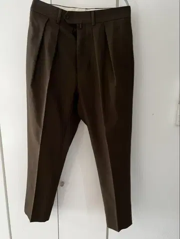 NEAT 브라운 슬랙스