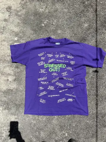 Hanes 90s 스트레스 아웃 티셔츠 다양한 스트레스