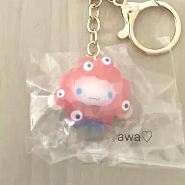 새상품 시나모롤 미야쿠미야쿠  입체 키링 클리어