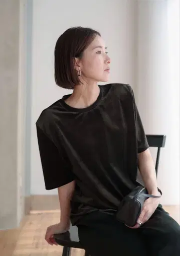 roughlowVELOUR SHOULDERTEE(CHARCOALBROWN
