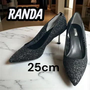 [ 거의 미사용 ] LANDA 블랙 글리터 튤 펌프스 25cm