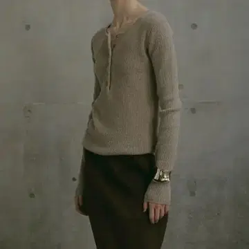 택 포함 ETRE TOKYO 24AW 헨리넥 캐시미어 니트 풀오버