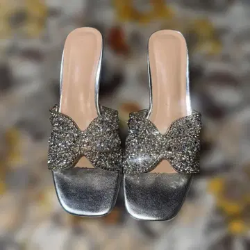 빅 사이즈 비쥬 장식 실버 샌들 26.5cm