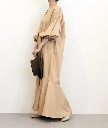 개럴개런트 퍼프 슬리브 맥시 원피스 카멜 L