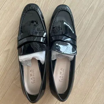 ZARA 로퍼