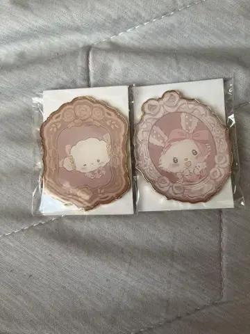 산리오 프렌치 걸리시 핀 배지 멜 코기뮨