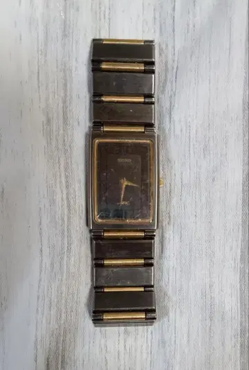 배터리 교환 완료 SEIKO ARC 7320-6360 블랙 골드