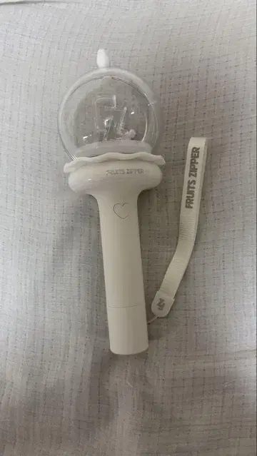 FRUITS ZIPPER 응원봉 화이트