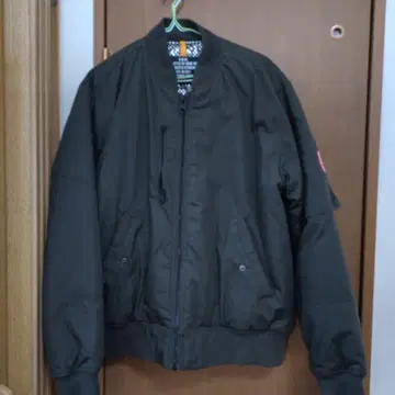 Burtle 봄버 자켓 블랙 5260 3L