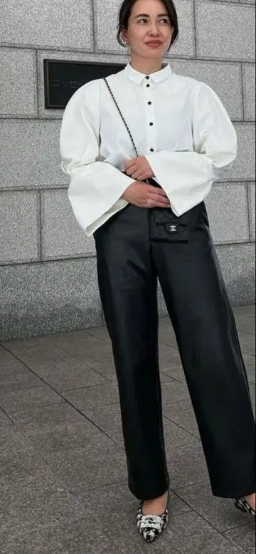OHGA ohga 오가 rappa 라파 블라우스 플레어 화이트