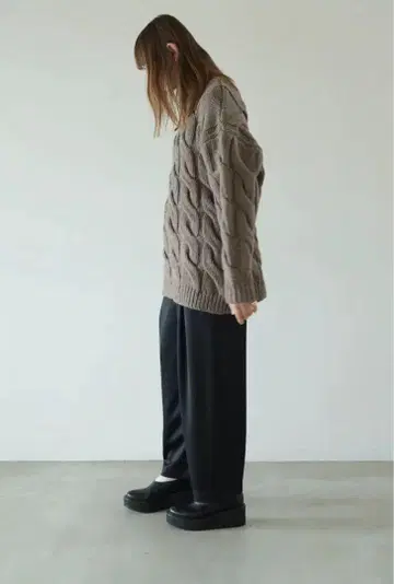 클라네 SATIN SLACKS PANTS - BLACK