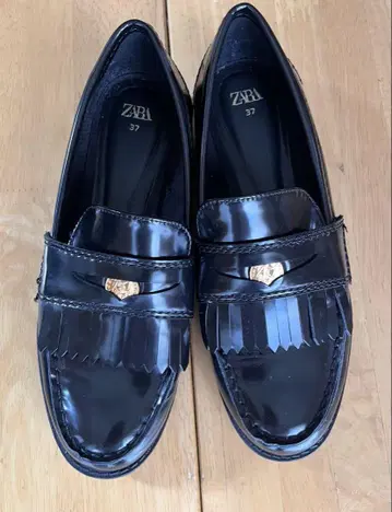 ZARA 플랫 코인 로퍼
