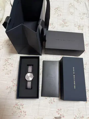 DANIEL WELLINGTON 아날로그 손목시계