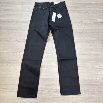 [ 새상품 ] Calvin Klein 블랙 스트레이트 레그 데님 28in