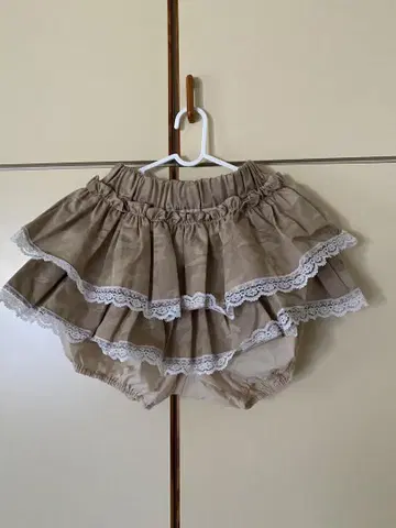 릴릴리 프릴 미니 스커트 베이지