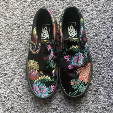 VANS 꽃무늬 슬립온 블랙