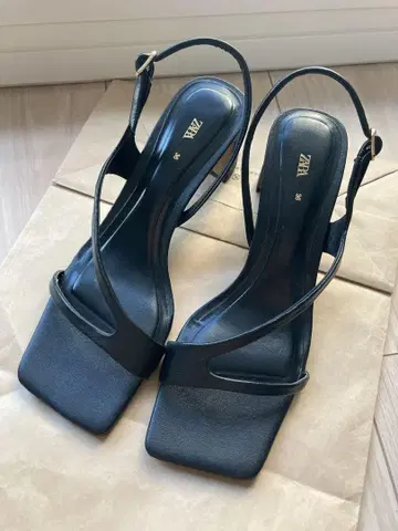 ZARA 블랙 뮬 36