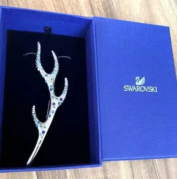 SWAROVSKI 스와로브스키 브로치 수사슴 뿔
