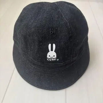 [ 컨디션 최상 ] CUNE 버킷 햇 블랙/데님풍