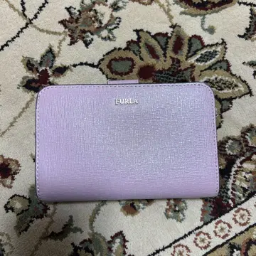 FURLA 연보라 접이식 지갑