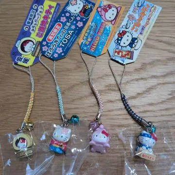 헬로키티 일본풍 참 스트랩 4개 세트