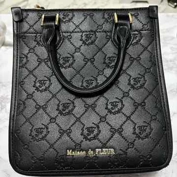 Maison de FLEUR 블랙 숄더백