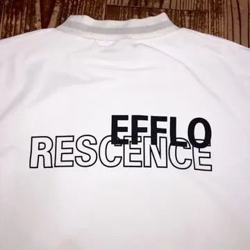 EFFLORESCENCE 화이트 모크넥 L