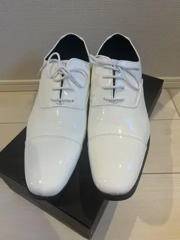 MM/ONE 화이트 에나멜 신발 26.5cm