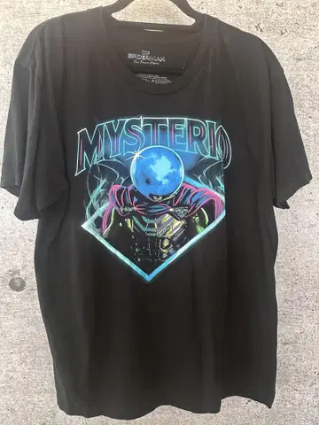 Mysterio 미스테리오 그래픽 T셔츠 블랙