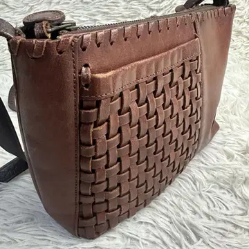 IBIZA 천연 가죽 인트레차트 뜨개질 디자인 숄더백 브라운