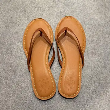 GAP 플랫 비치 샌들