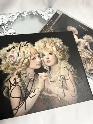[쿠로이로 스미레] 코스모폴리탄 사인 포함 CD 앨범