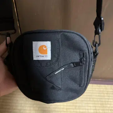 carhartt 블랙 숄더백