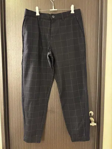 ZARA 블랙 체크 무늬 슬림 핏 팬츠