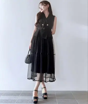 NOMAE 테일러드 베스트 도킹 원피스 블랙